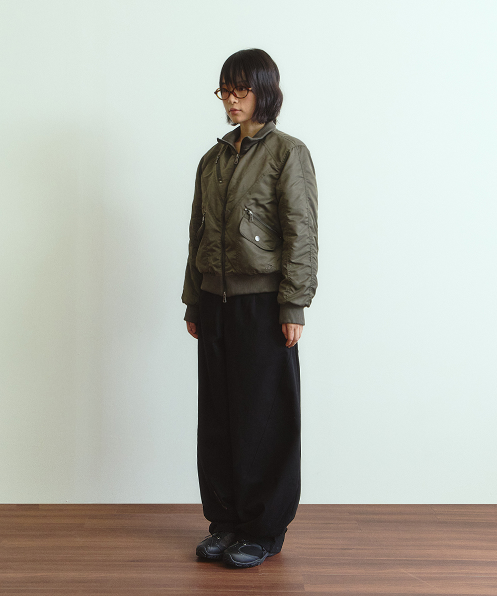 단델(DANDEL) DD cropped studded MA-1 jacket (KHAKI) - 사이즈